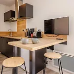 Le Marechal - Parking - Terrasse - *